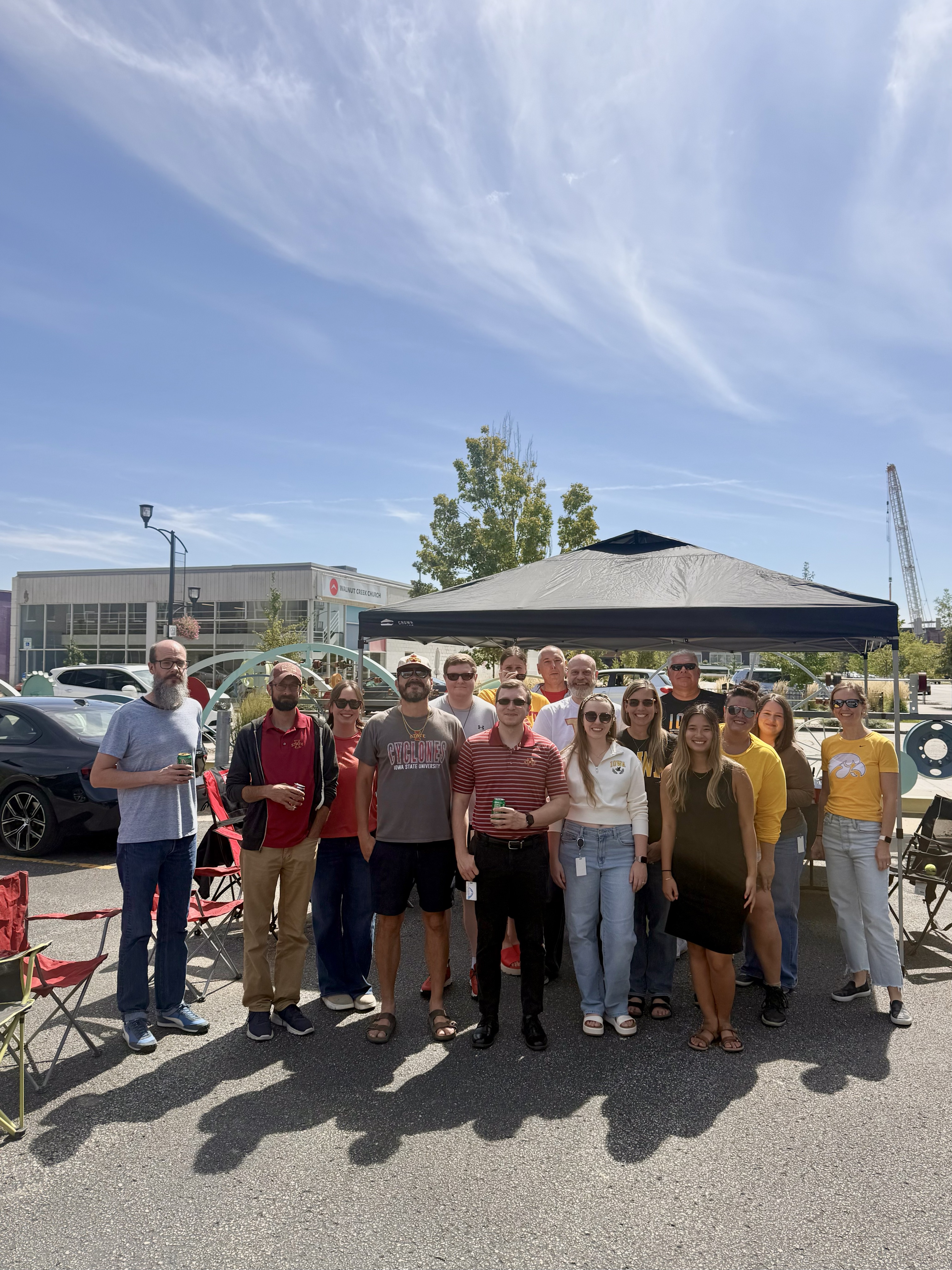 Visionary team members in team colors